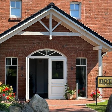 Landhaus Hamester - Hotel & Restaurant Basthorst  Екстериор снимка