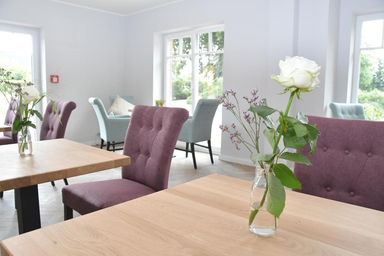 Landhaus Hamester - Hotel & Restaurant Basthorst  Екстериор снимка